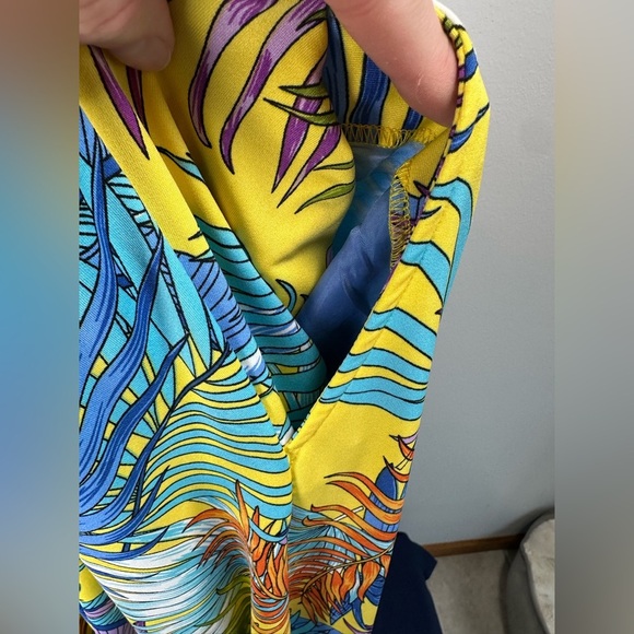 Soho Apparel Yellow and Blue Cropped Pants with Tropical Print Resort wear Large - Picture 6 of 8